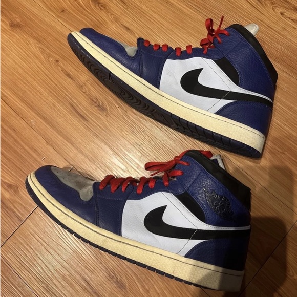 Size 15 -  Jordan 1 Retro Mid SE Deep Royal Blue 2018 - Picture 1 of 12
